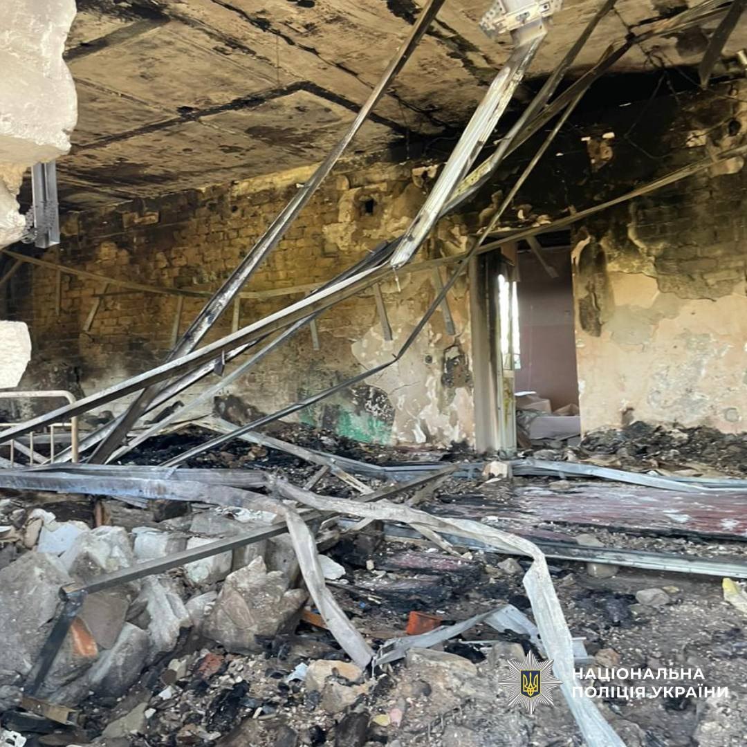 Правоохоронці показали наслідки ворожих ударів по Харківщині (фото)